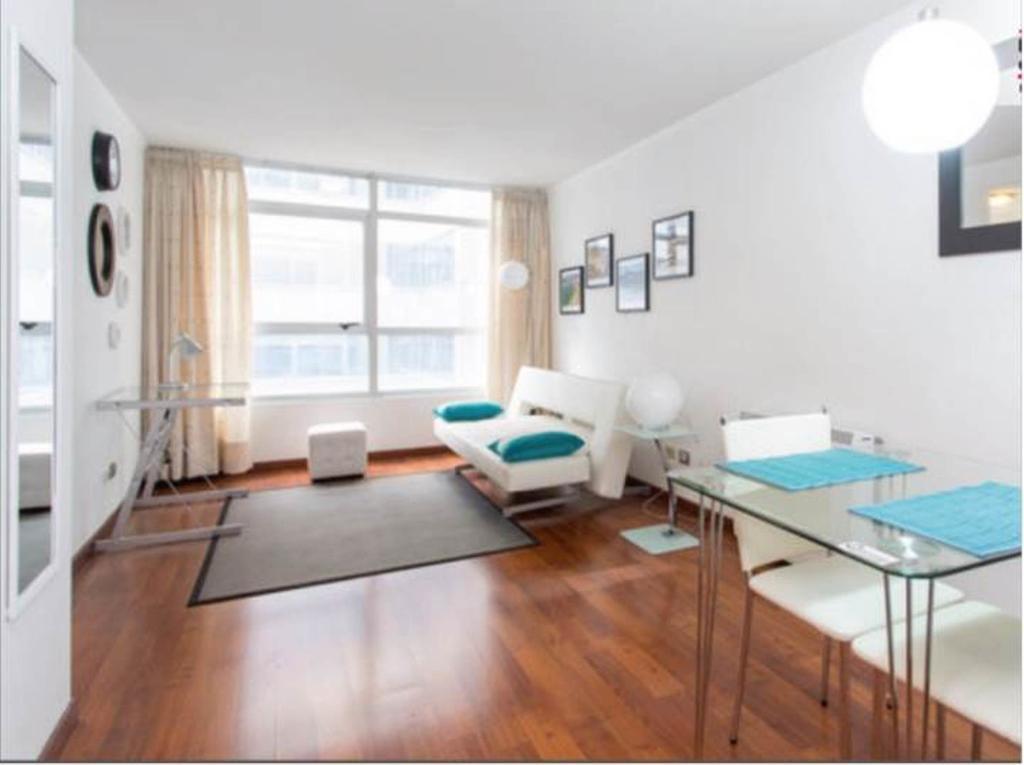 Sys Suites Nueva San Martin Santiago Szoba fotó